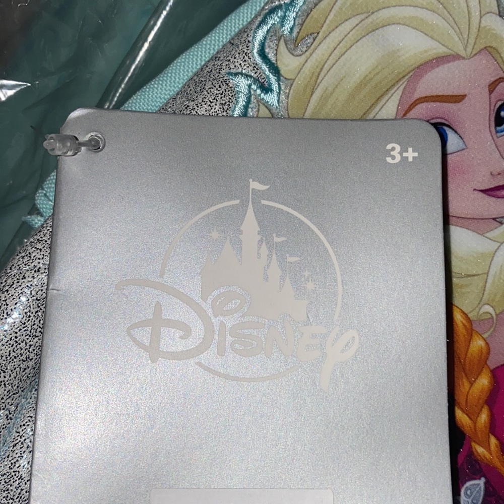 Frozen backpack - Picture 6 of 9